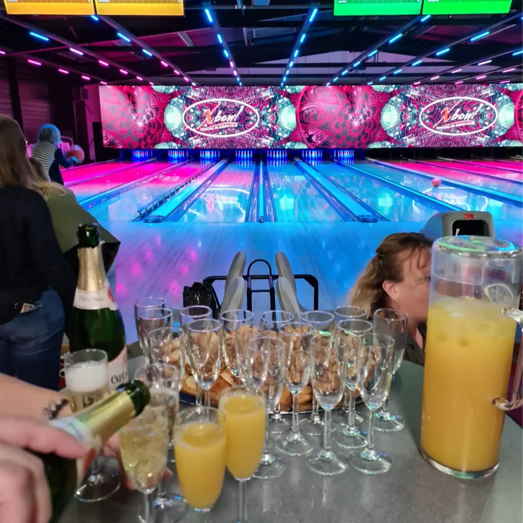 Événement d'entreprise bowling